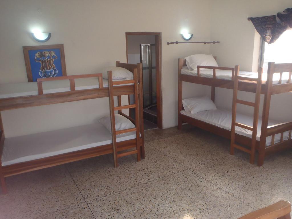 The Sleepy Hippo Hotel Άκρα Εξωτερικό φωτογραφία