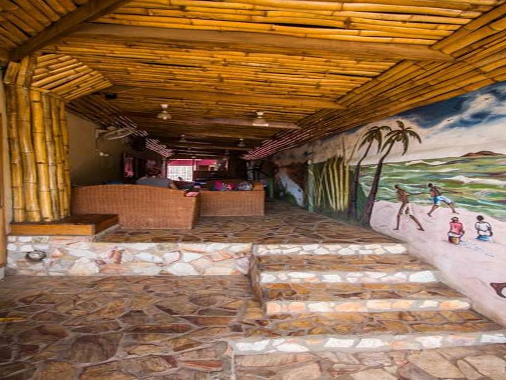 The Sleepy Hippo Hotel Άκρα Εξωτερικό φωτογραφία